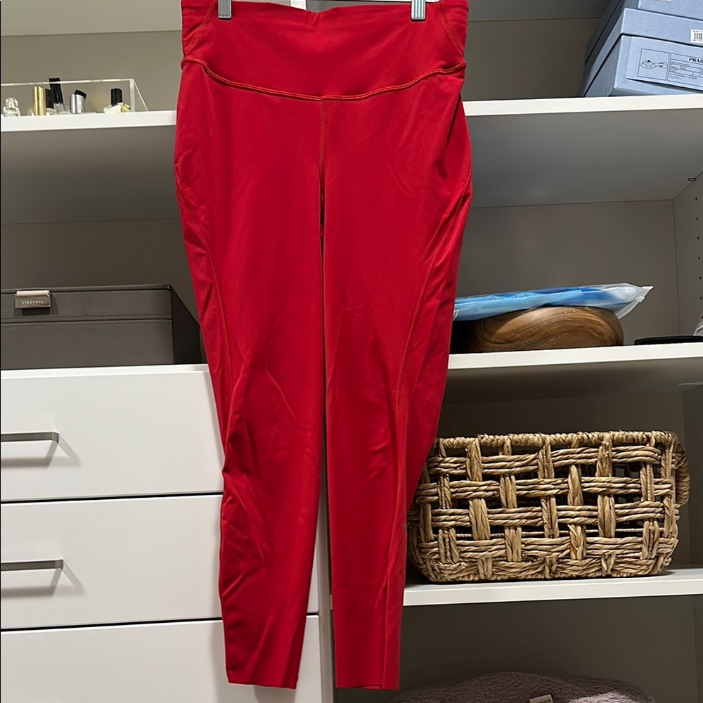 Womens Base Pace tights from Lululemon.  Size 8